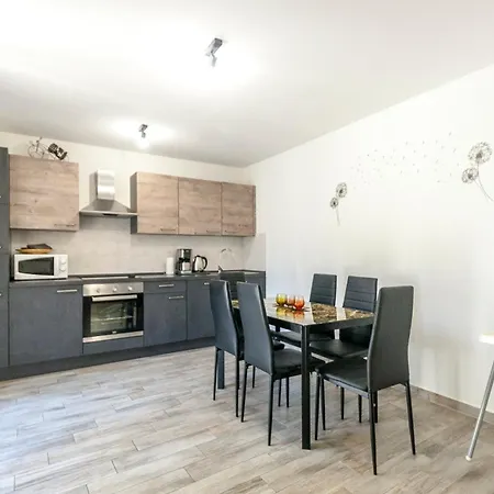 بيت للعطل Casa Agnija - Authentic Istrian With Terrace And Garden Near The Sea Peruški